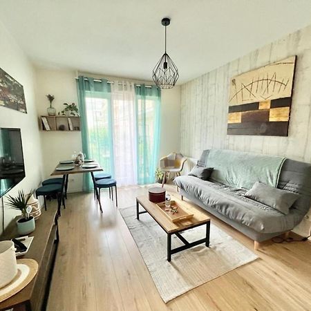 Apartamento Le Renoir Terrasse De Plain-Pied Et Piscine Limoges Exterior foto